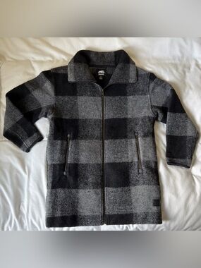 Roots Women’s Black & Gray Plaid Zip Up Jacket